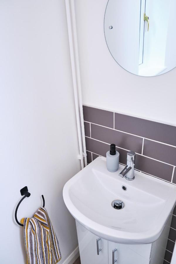 Parkway House - Modern With Great Transport Links Apartment Bristol Bagian luar foto