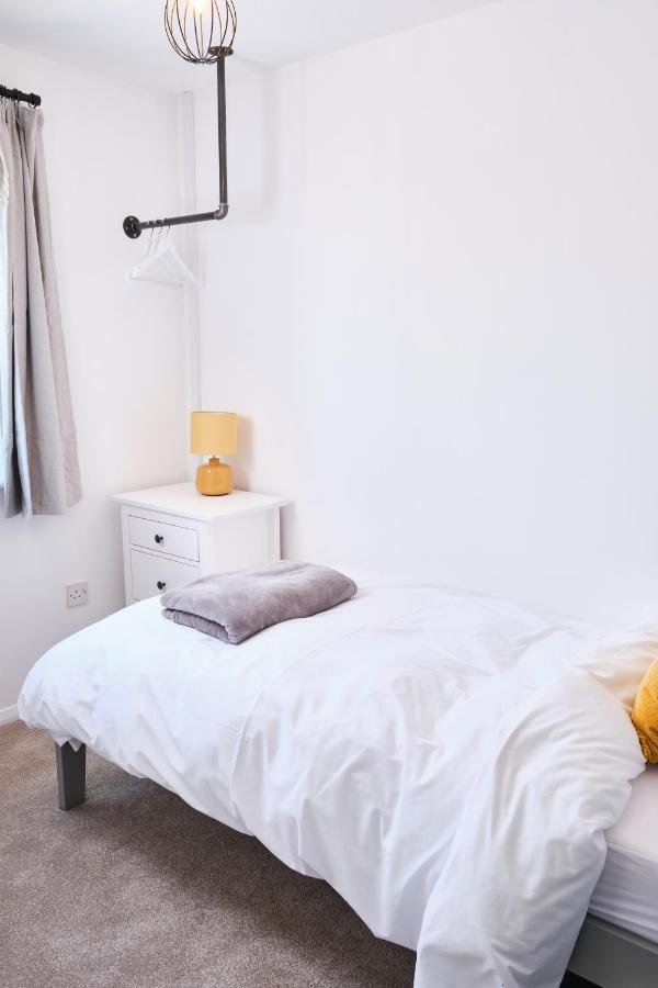 Parkway House - Modern With Great Transport Links Apartment Bristol Bagian luar foto